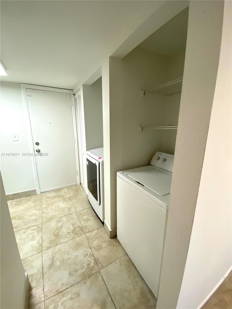 SAMARI LAKE EAST CONDO - Residential