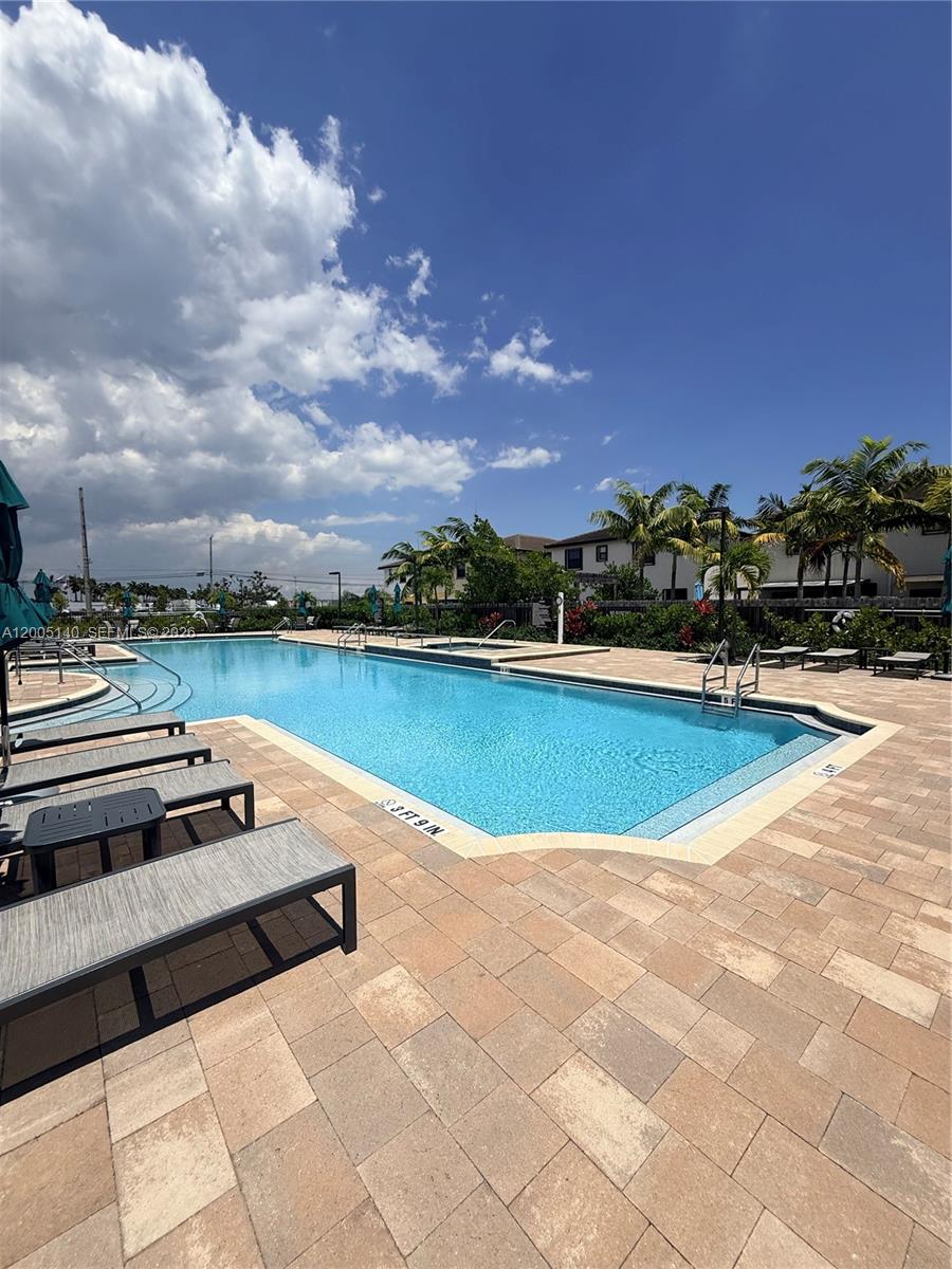 ALLAPATTAH GDNS - Residential