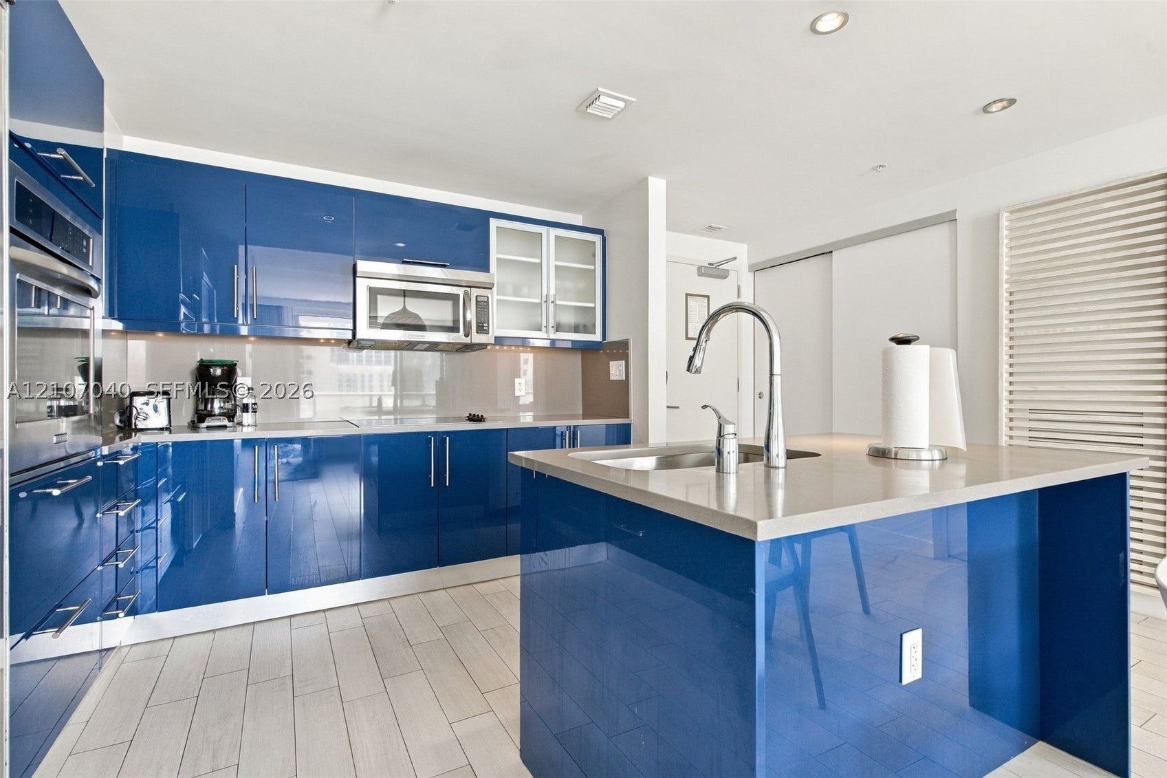3101 Bayshore Dr 707