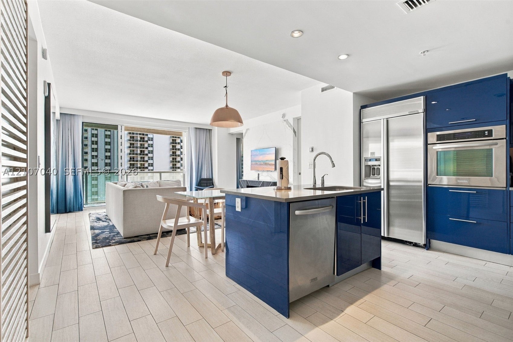 3101 Bayshore Dr 707