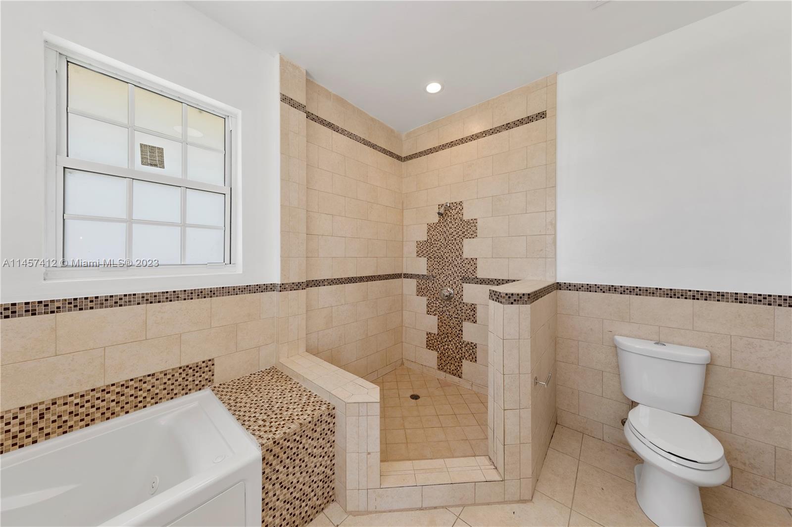 REDLAND 20 ACRES W/ HOME - Land