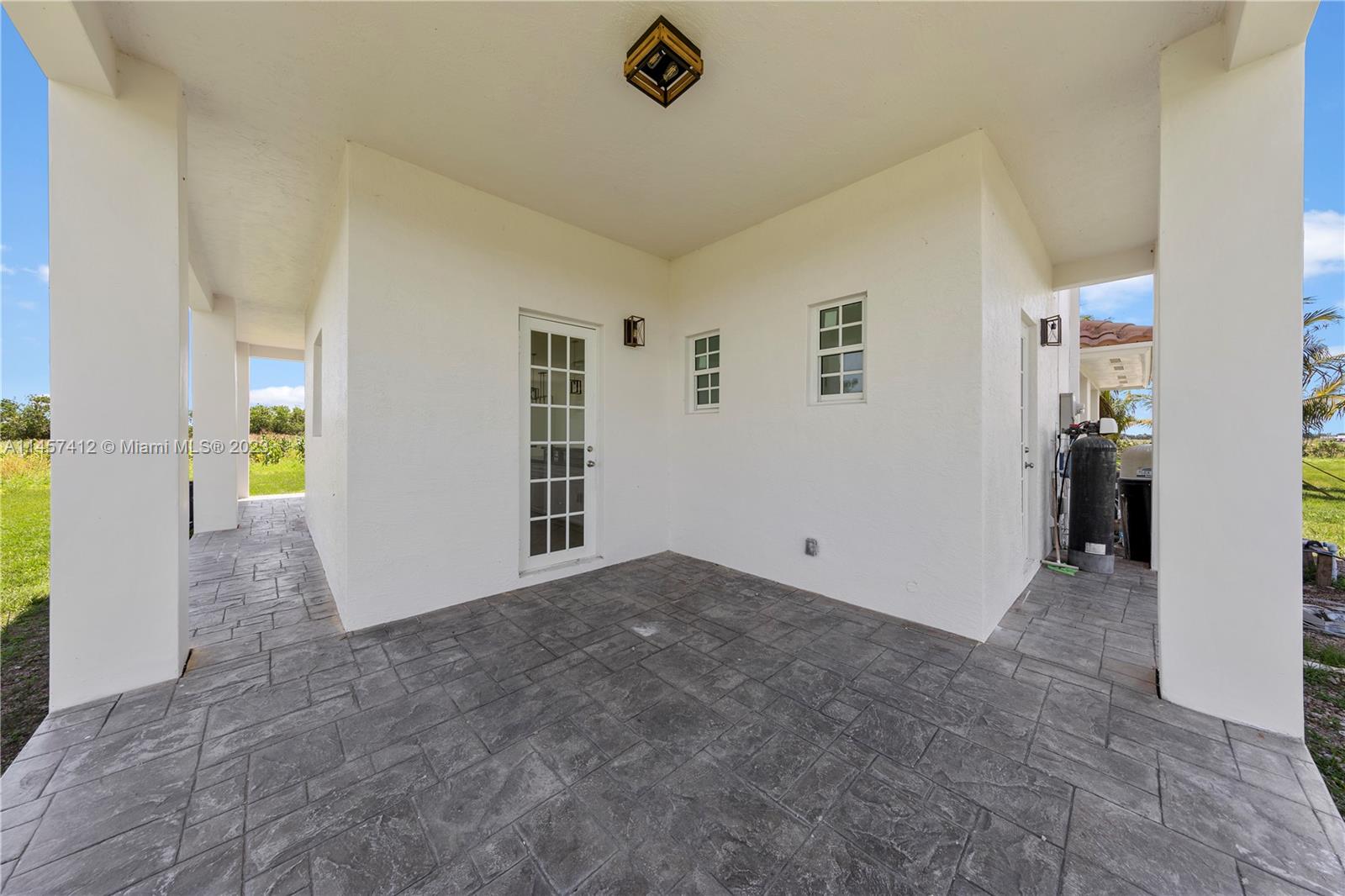 REDLAND 20 ACRES W/ HOME - Land