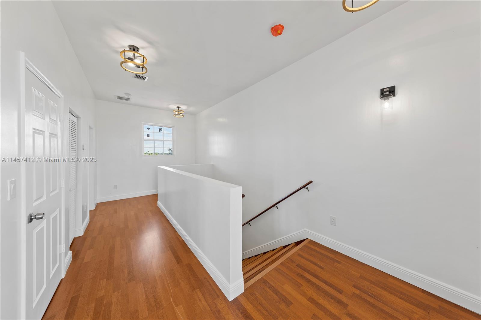 REDLAND 20 ACRES W/ HOME - Land