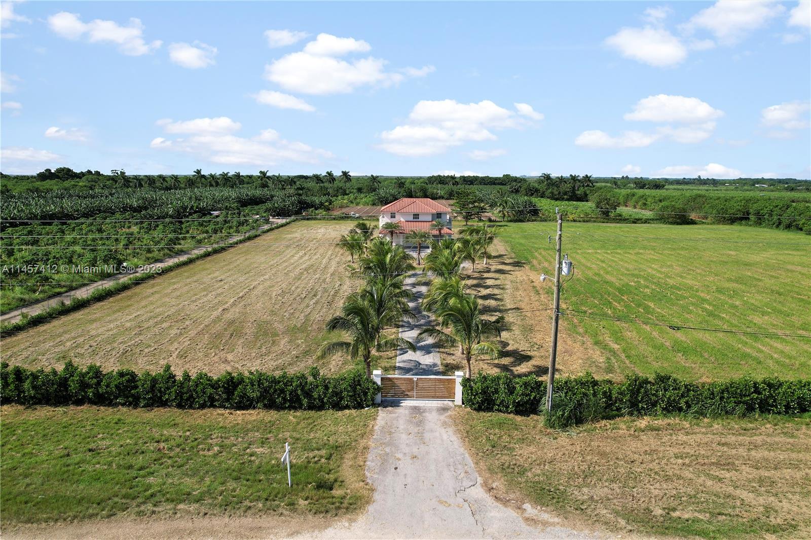 REDLAND 20 ACRES W/ HOME - Land