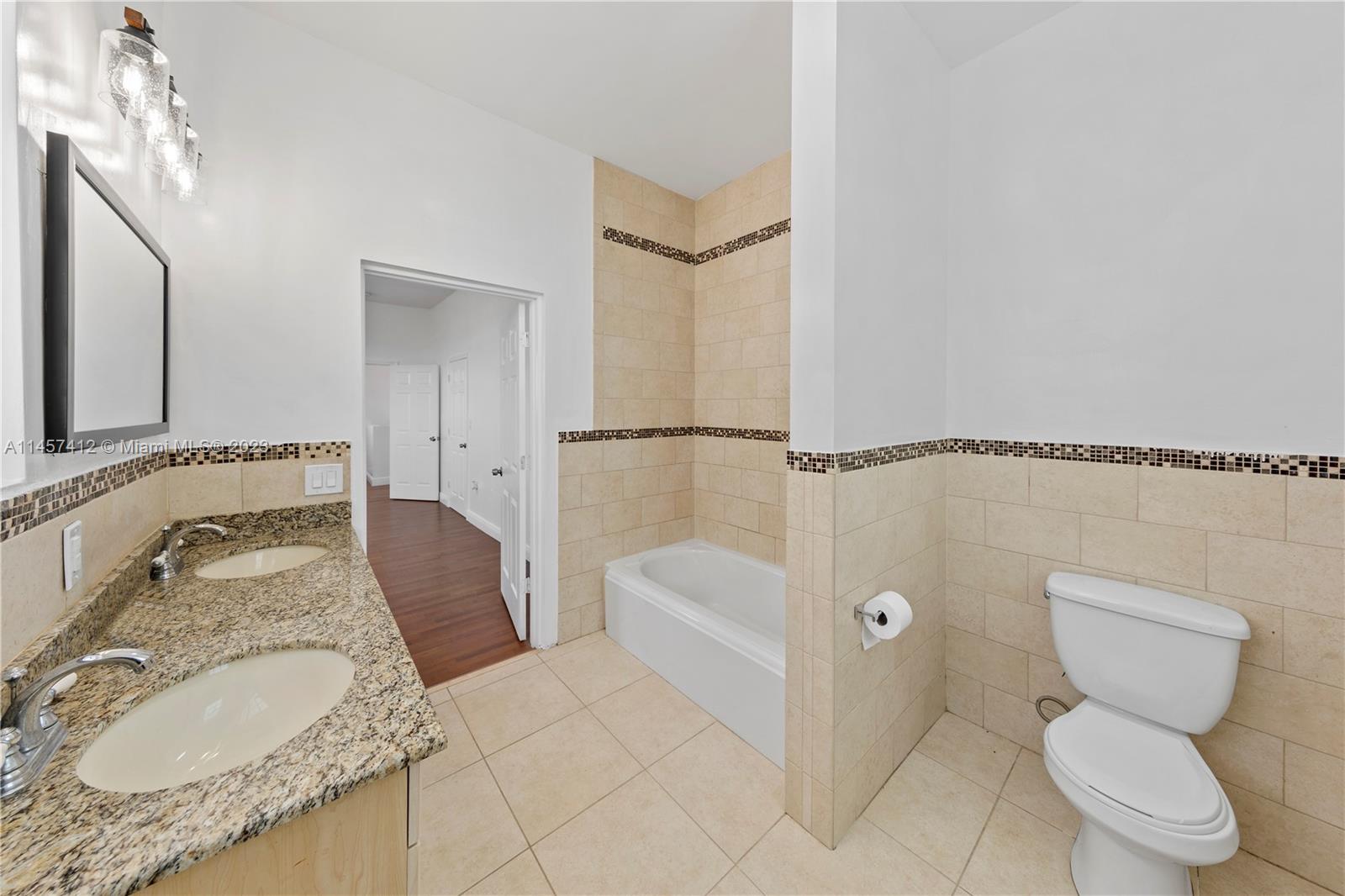 REDLAND 20 ACRES W/ HOME - Land