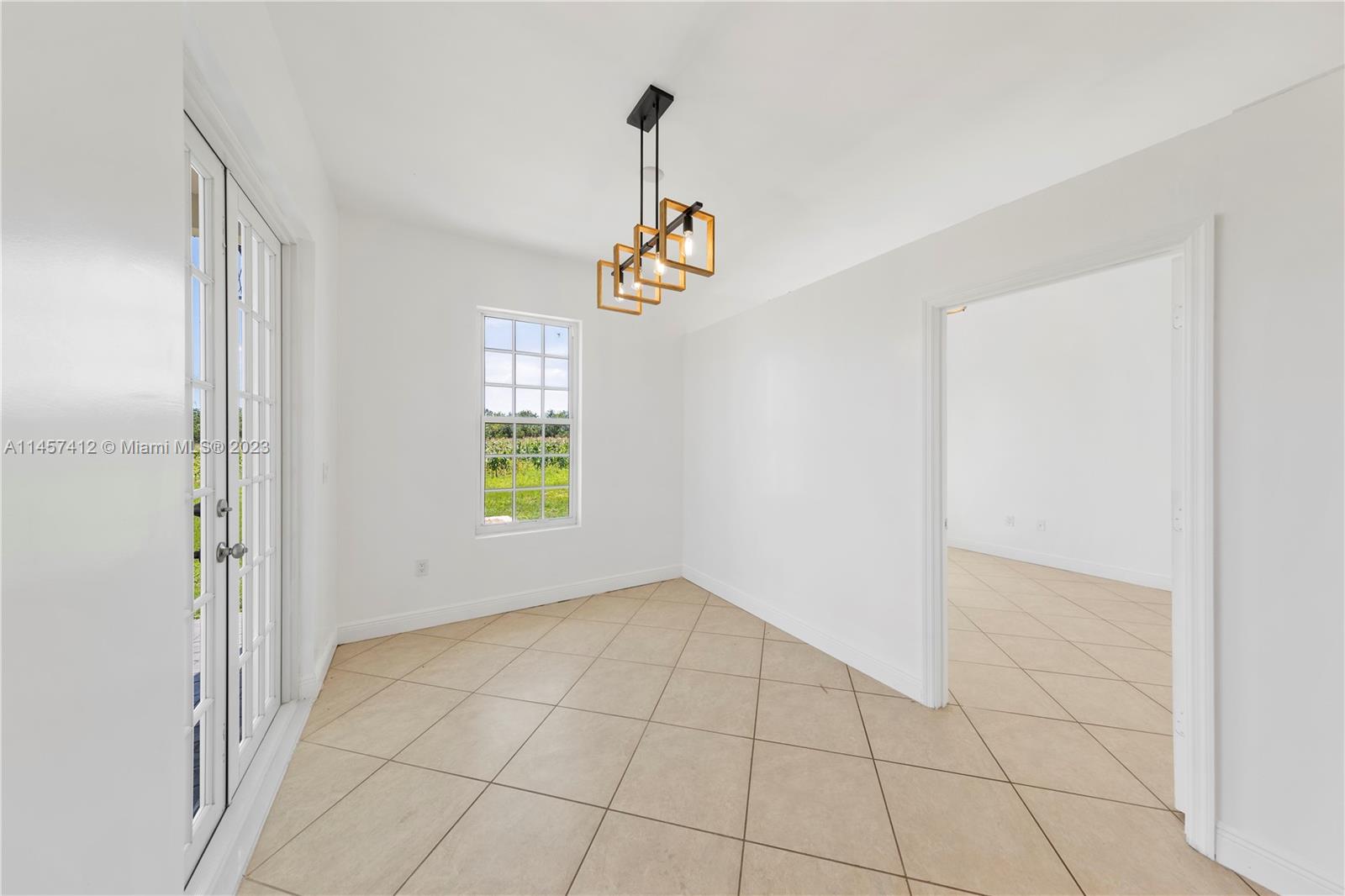 REDLAND 20 ACRES W/ HOME - Land