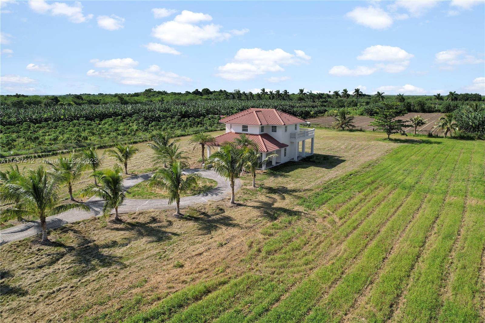 REDLAND 20 ACRES W/ HOME - Land