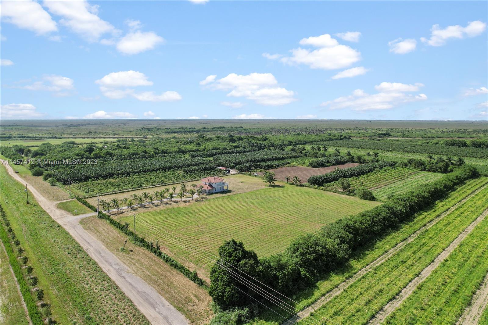 REDLAND 20 ACRES W/ HOME - Land