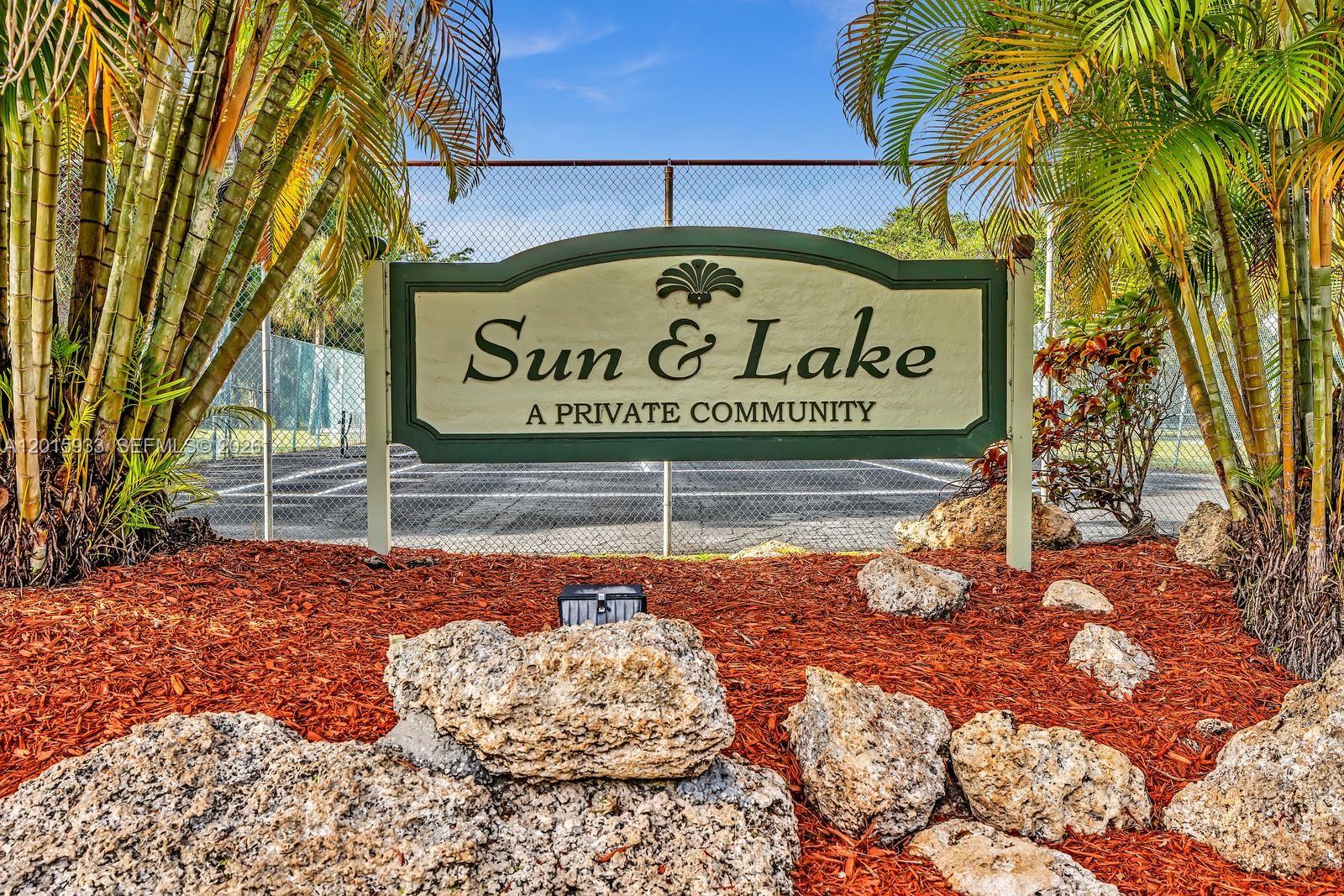 SUN AND LAKE CONDO - Residential