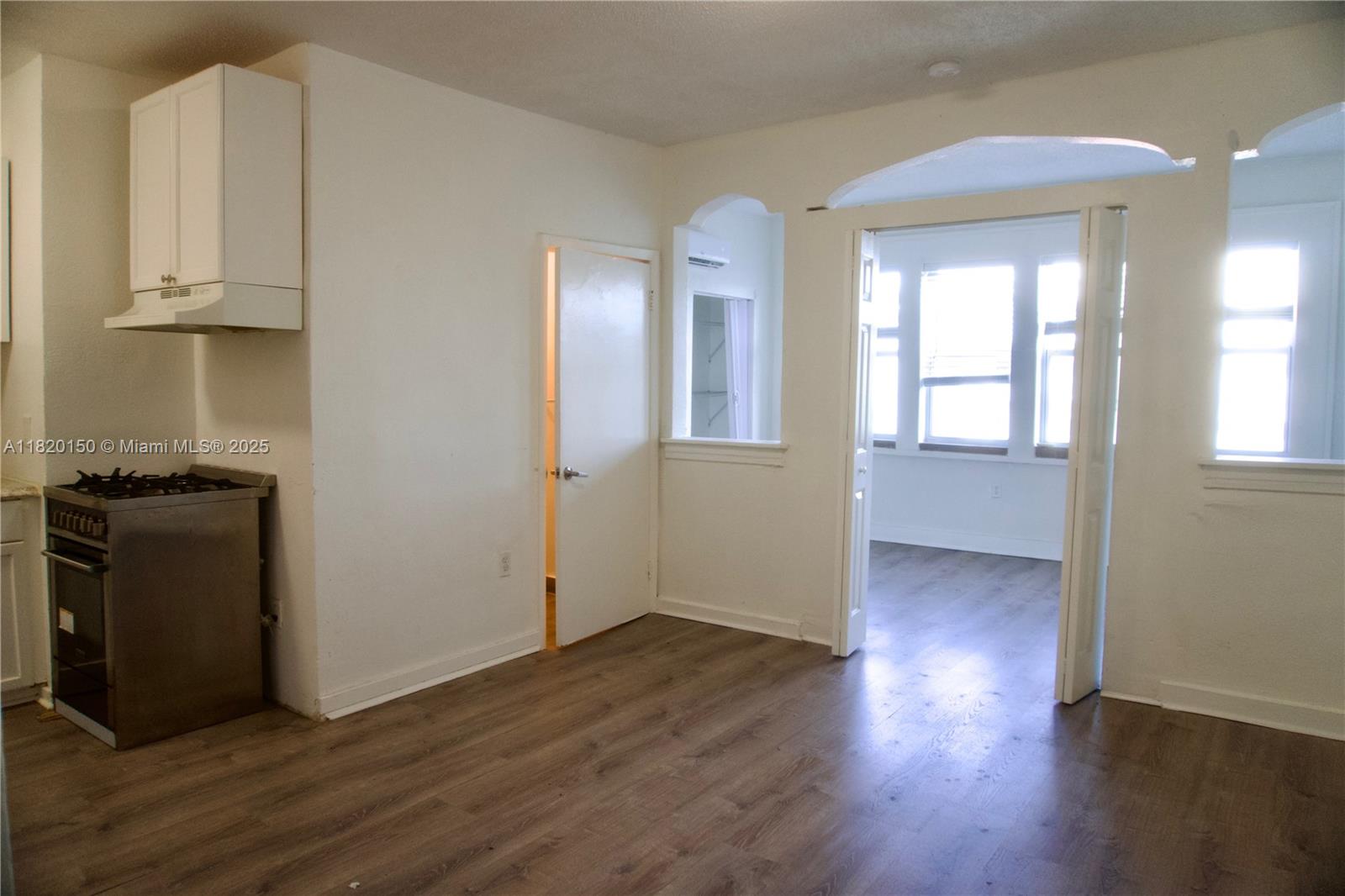 Rental Property at 501 Sw 6th Ct 321, Miami, Broward County, Florida - Bedrooms: 1 
Bathrooms: 1  - $1,650 MO.