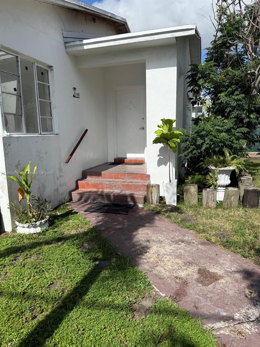 House 2 beds 1 1/2 bath between Coral Gables and SW 8th st, very nice front yard, washer and dryer, shed, very quiet. Easy to qualify. Call listing agent