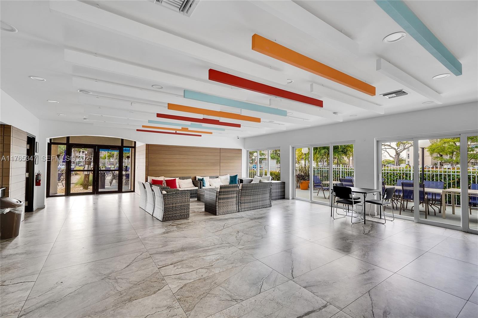 NO 22 PALM-AIRE COUNTRY C - Residential