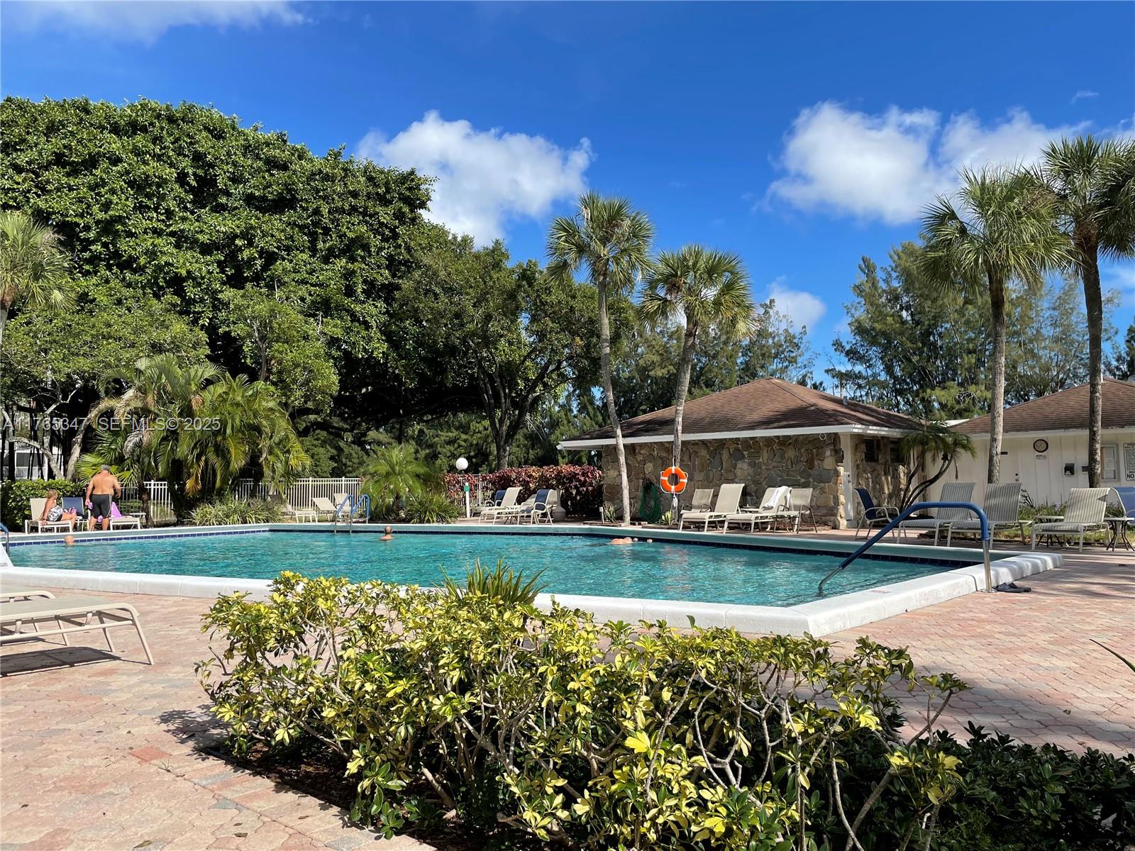 NO 22 PALM-AIRE COUNTRY C - Residential