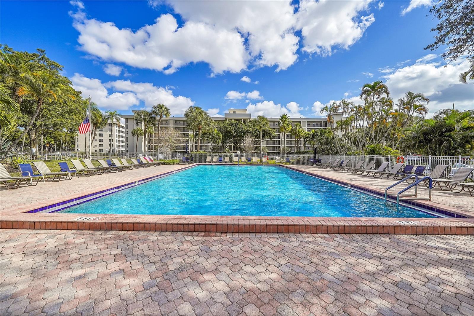 NO 22 PALM-AIRE COUNTRY C - Residential