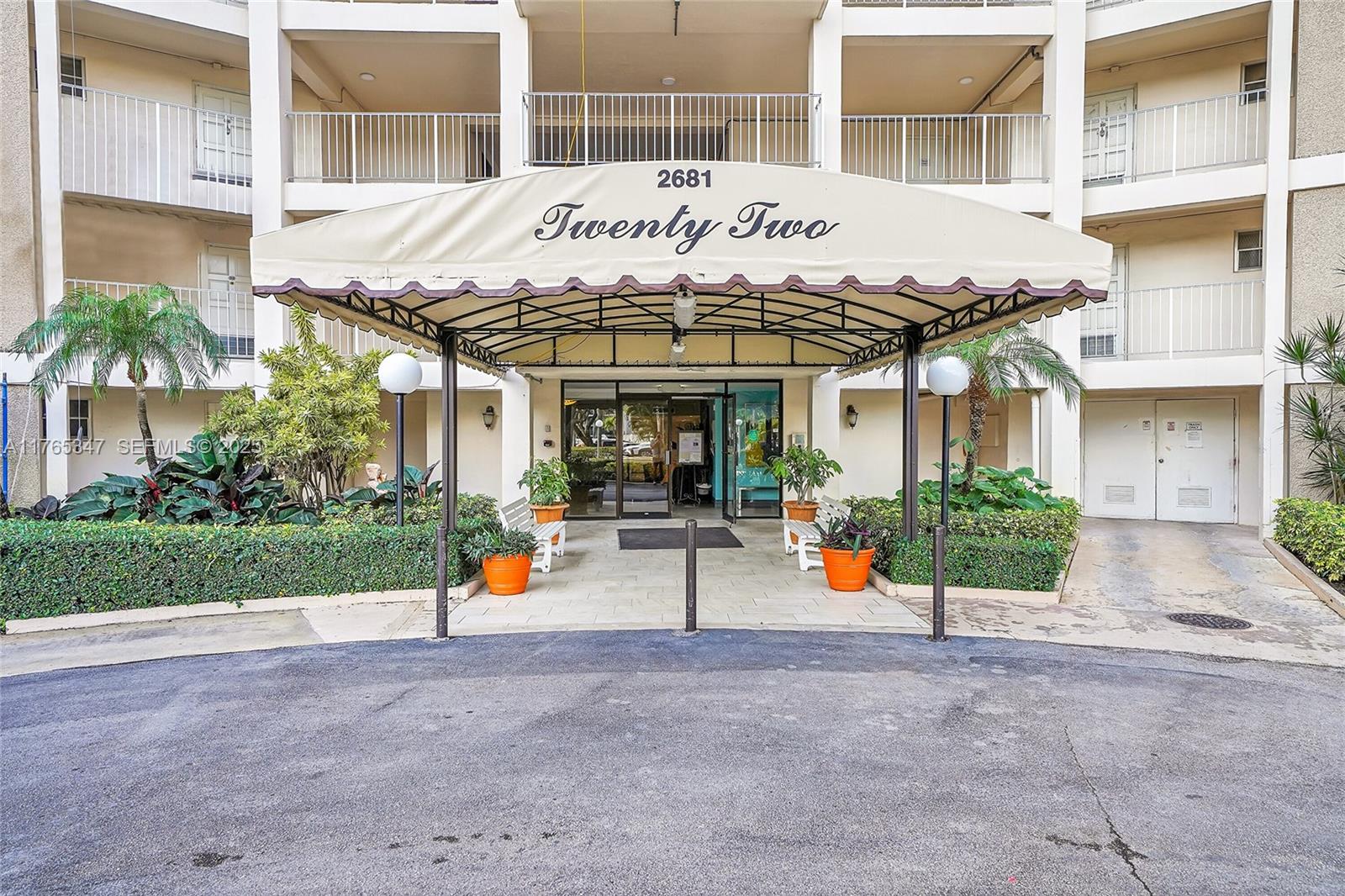 NO 22 PALM-AIRE COUNTRY C - Residential