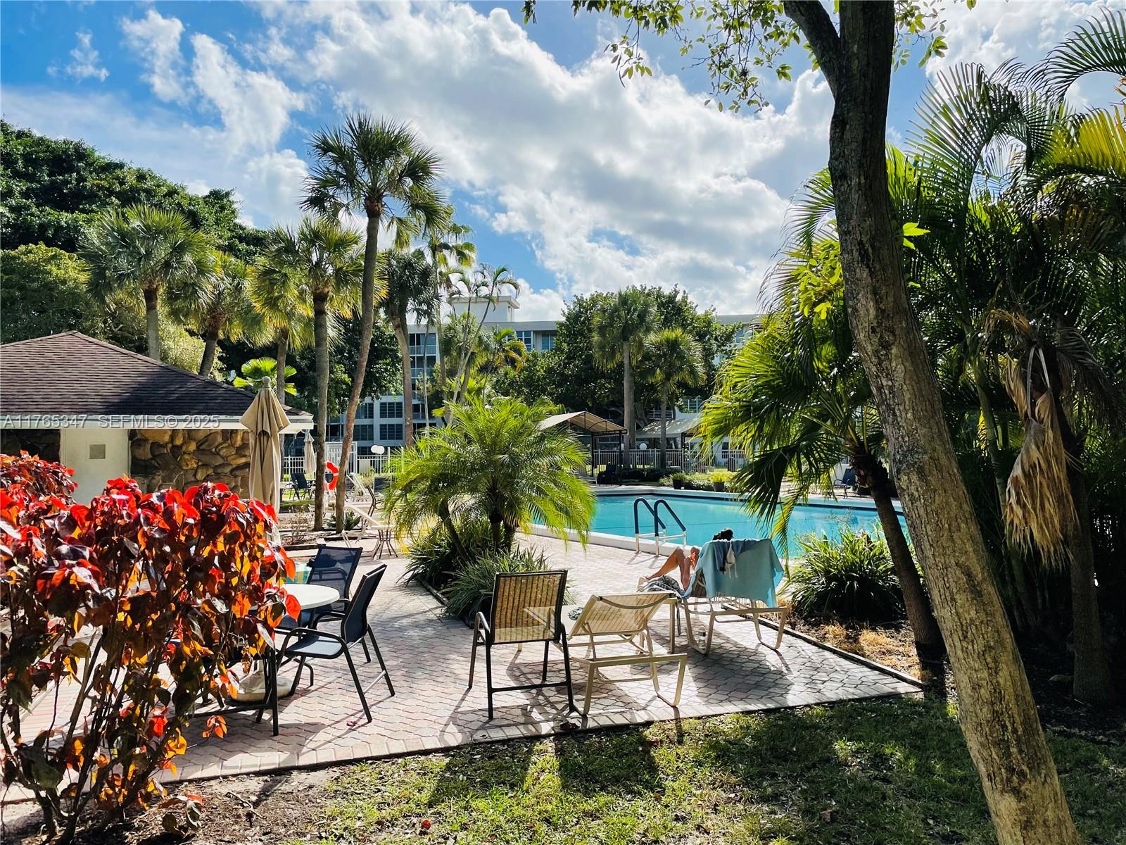 NO 22 PALM-AIRE COUNTRY C - Residential