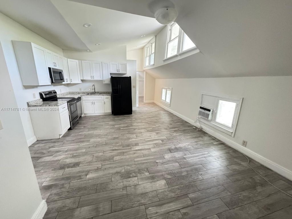 Photo of 605 S J St #3, Lake Worth, FL 33460 (MLS # A11714781)