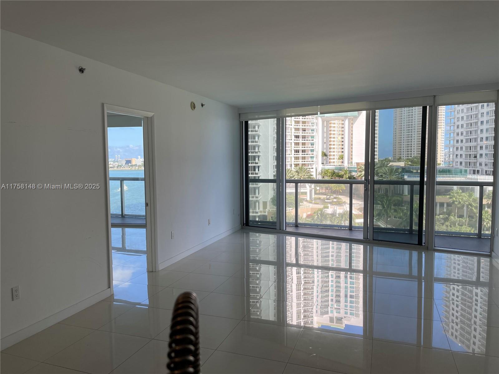 ICONBRICKELL CONDO NO 1 - Residential