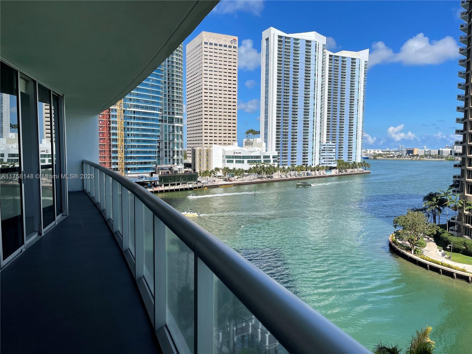 ICONBRICKELL CONDO NO 1 - Residential