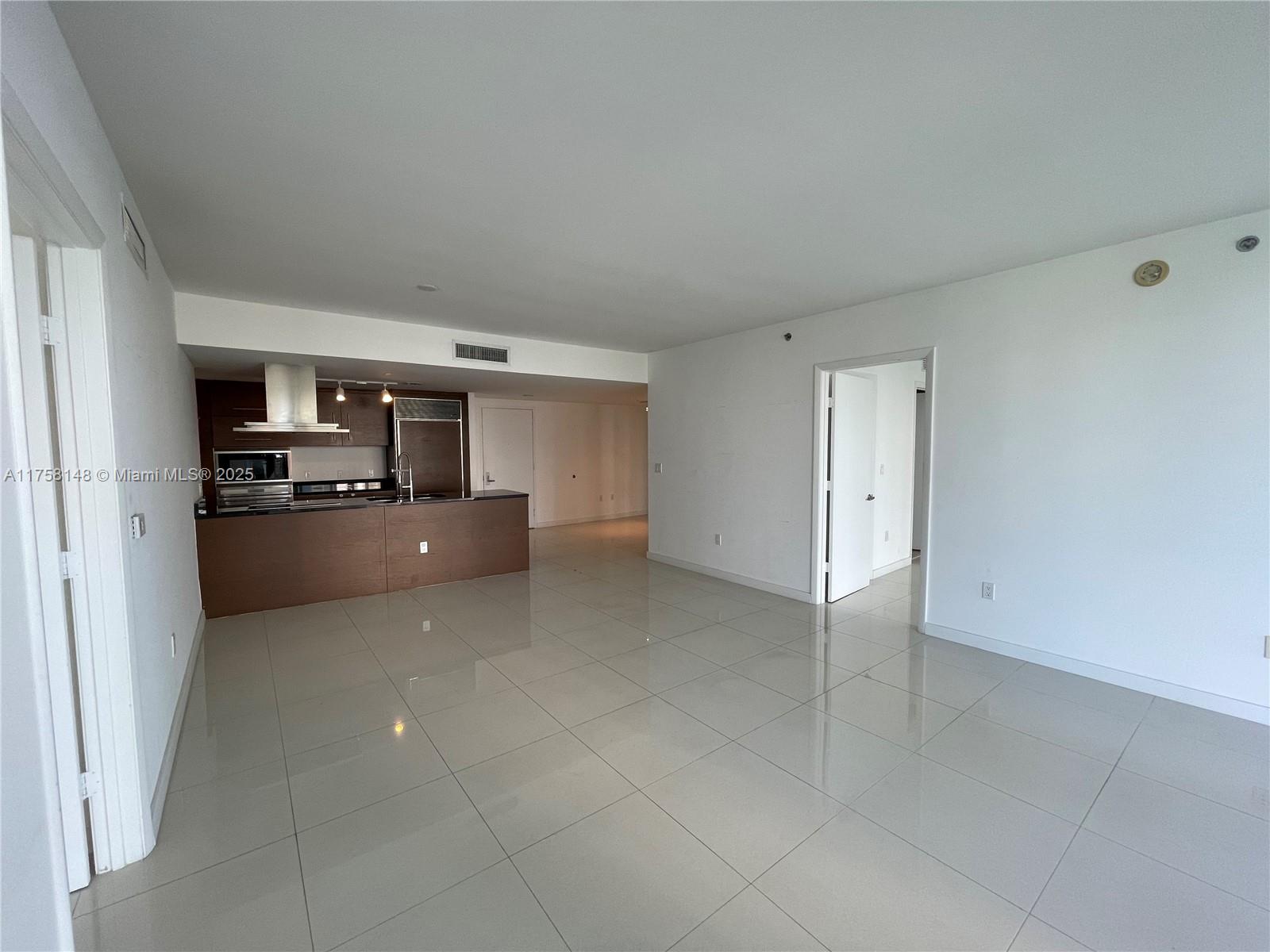 ICONBRICKELL CONDO NO 1 - Residential