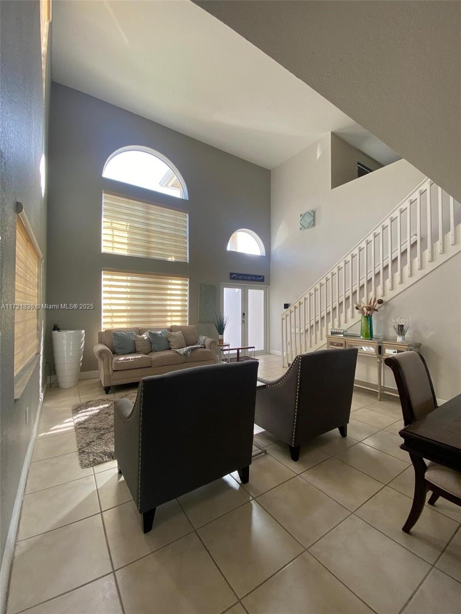 16445 SW 100th Ter