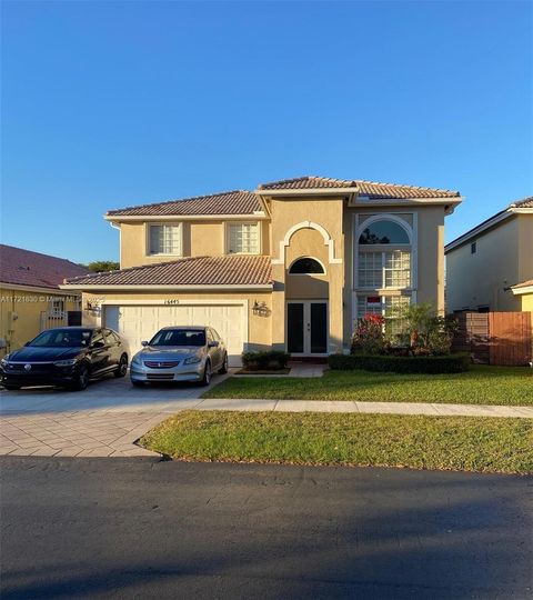 16445 SW 100th Ter Miami FL 33196