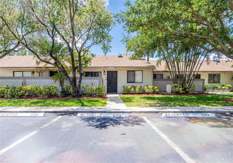 Photo of 9804 NW 37th St #3E, Sunrise, FL 33351 (MLS # A12008433)