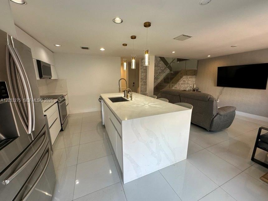 DORAL LANDINGS TOWNHOMES - Residential