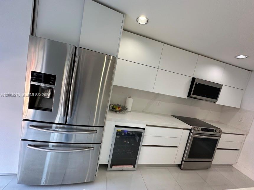 DORAL LANDINGS TOWNHOMES - Residential