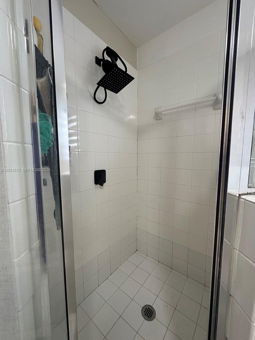 DORAL LANDINGS TOWNHOMES - Residential