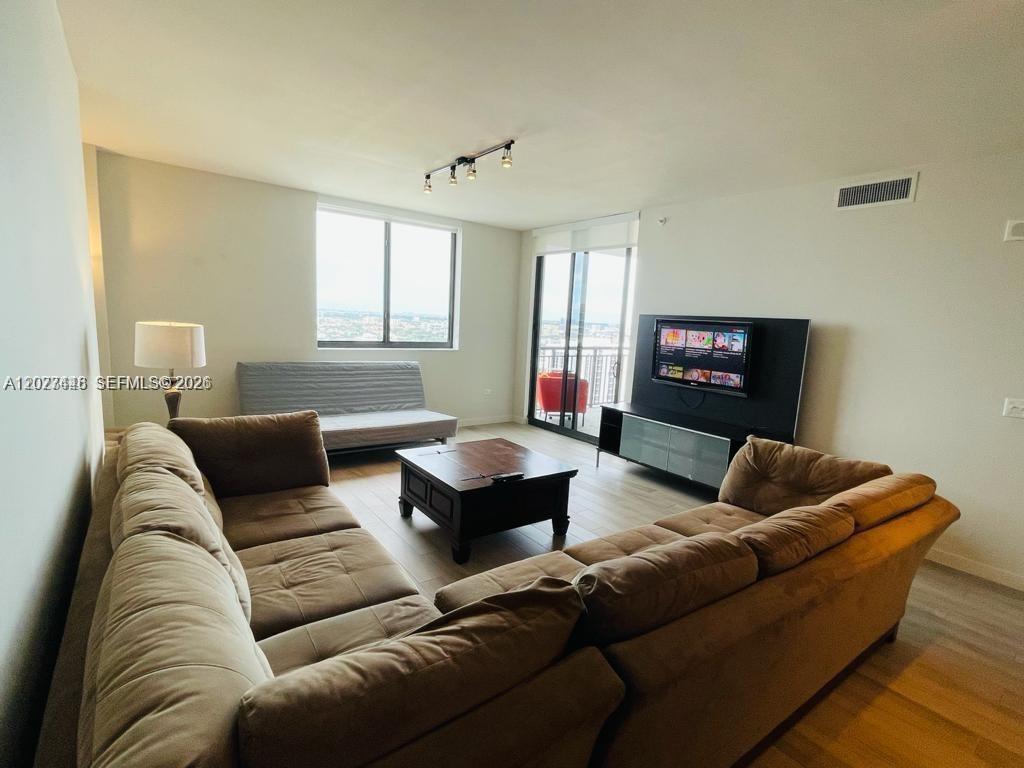 999 SW 1st Ave 2613