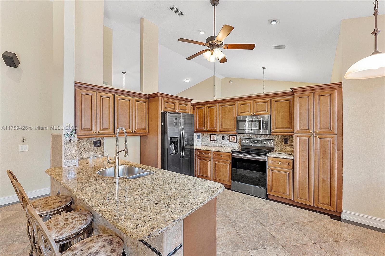 CORAL CREEK - Residential