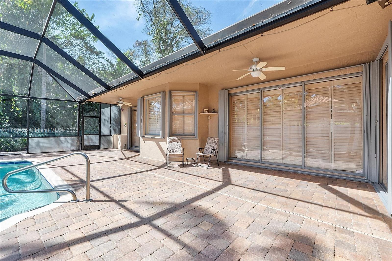 CORAL CREEK - Residential