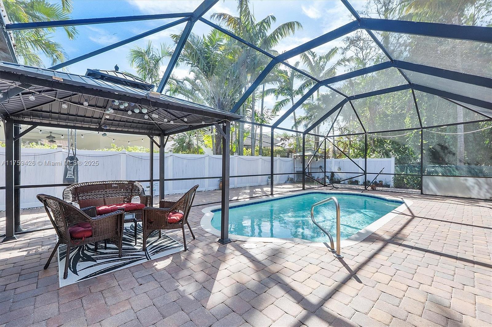 CORAL CREEK - Residential