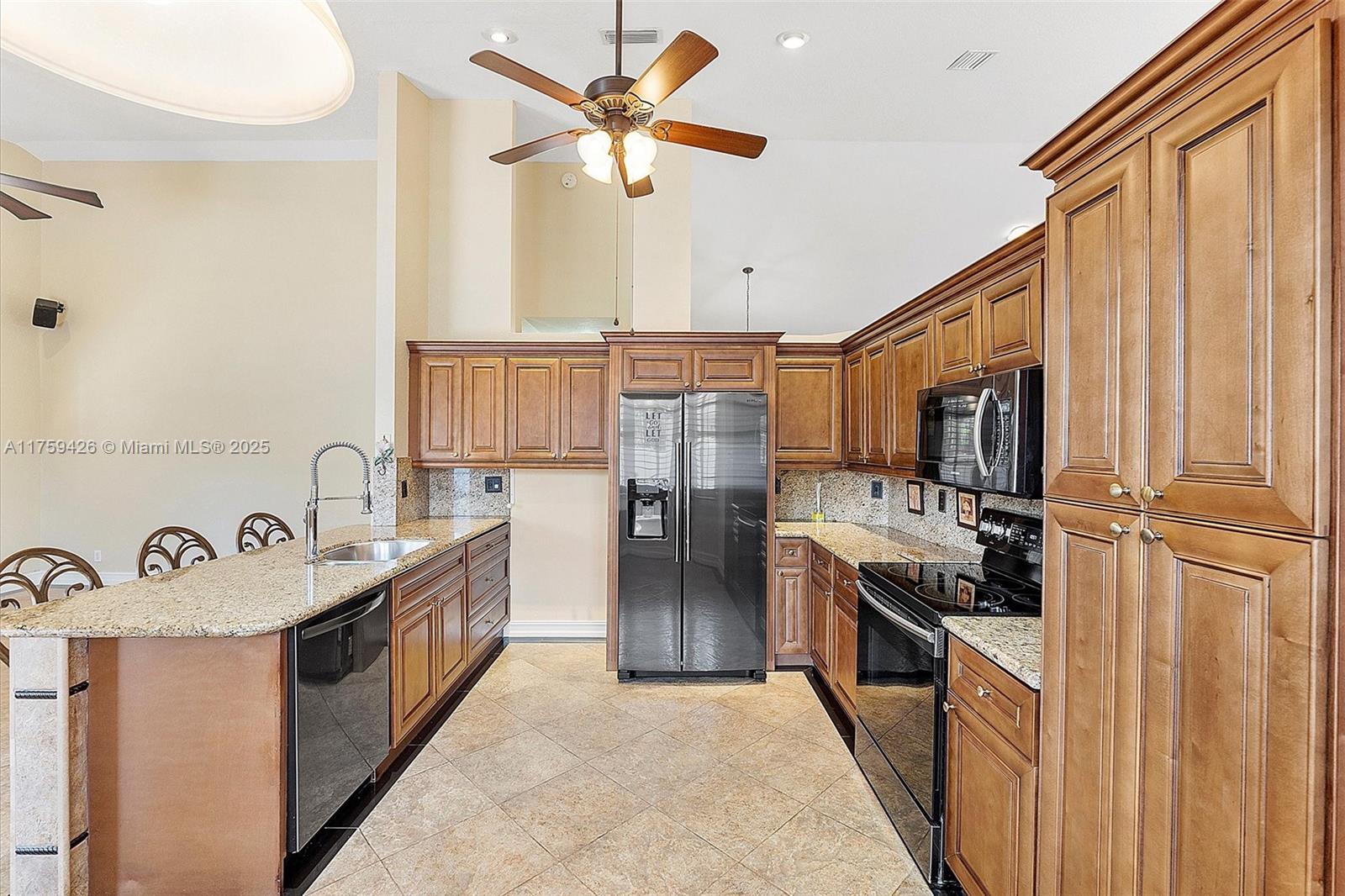 CORAL CREEK - Residential