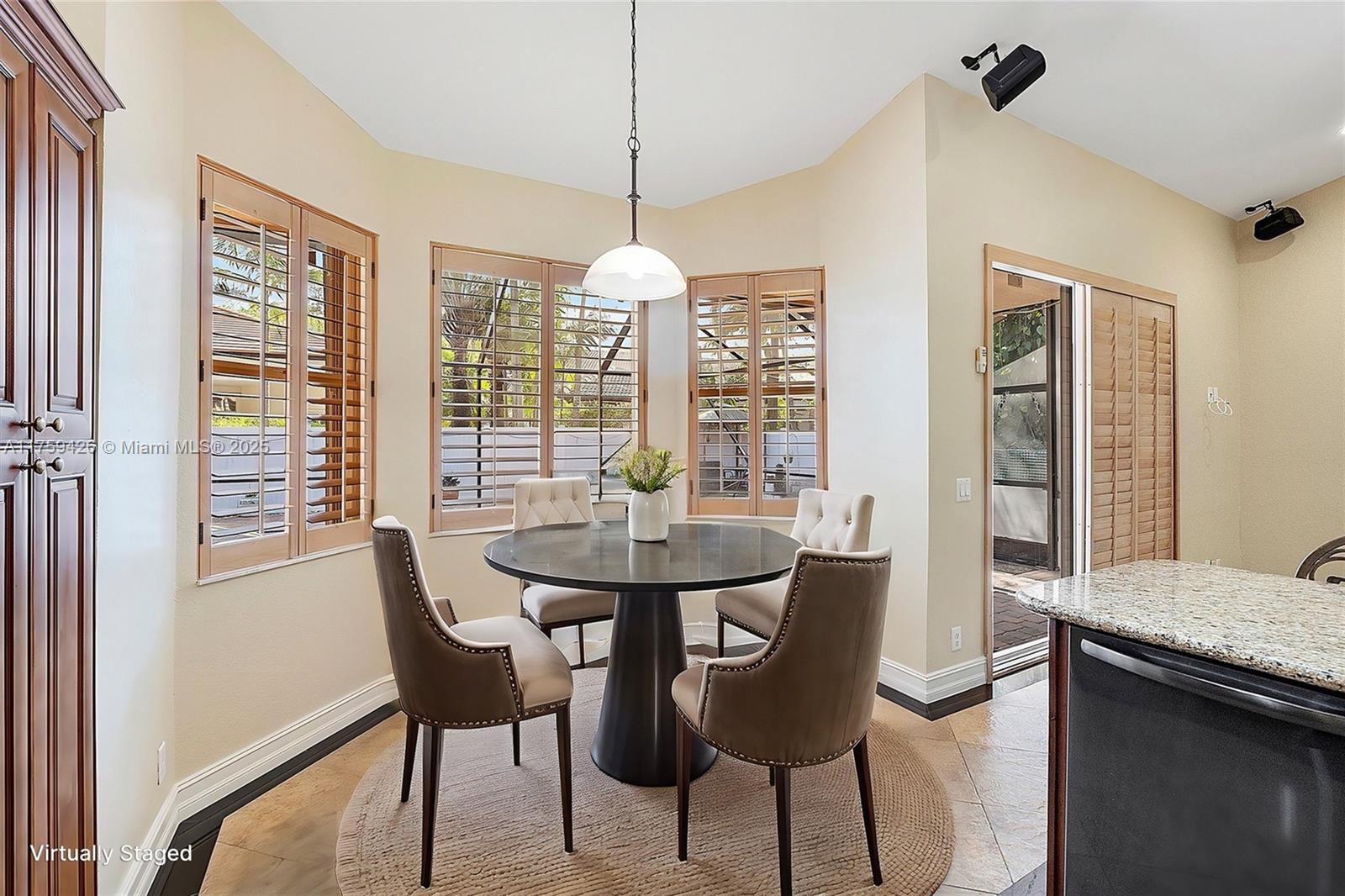 CORAL CREEK - Residential
