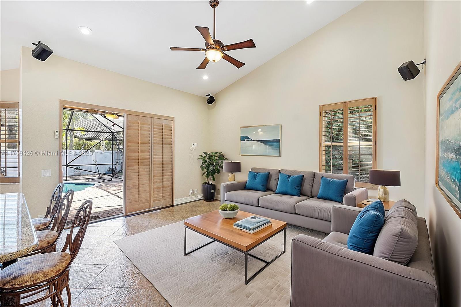 CORAL CREEK - Residential