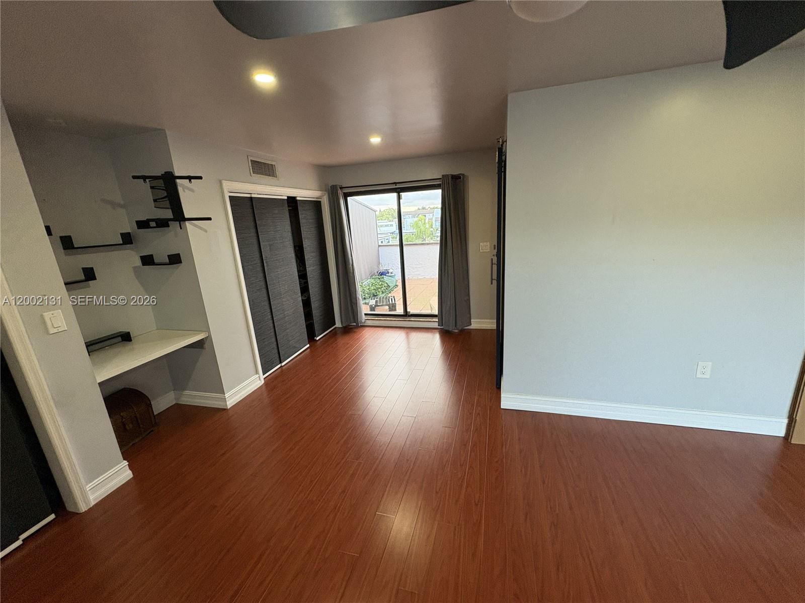 SPANISH VILLAS CONDO - Residential