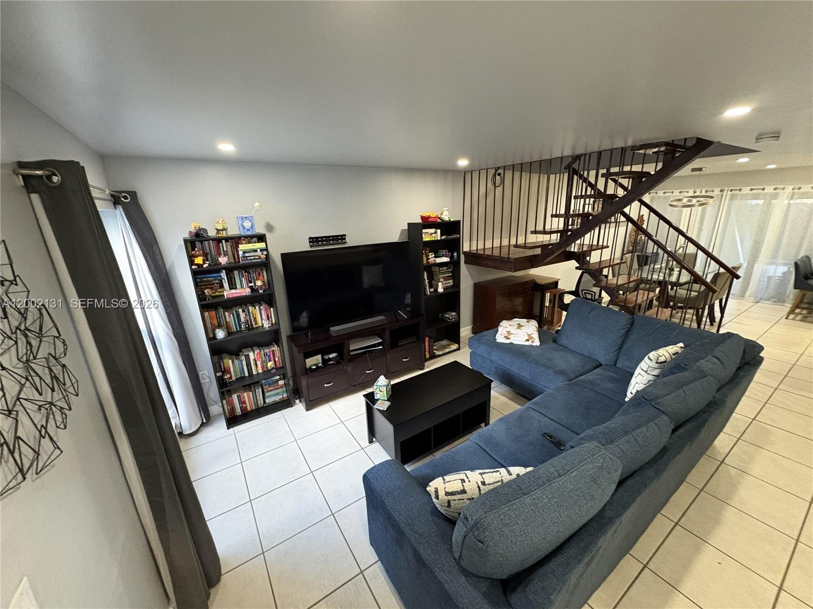 SPANISH VILLAS CONDO - Residential