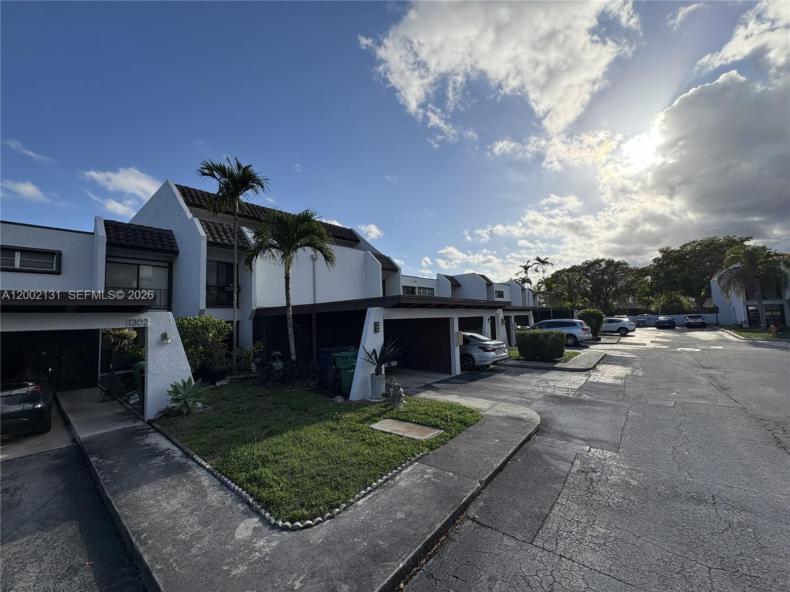 SPANISH VILLAS CONDO - Residential