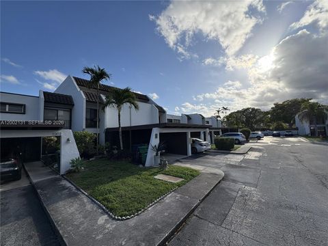 Photo of 6530 Kendale Lakes Dr #1303, Miami, FL 33183 (MLS # A12002131)