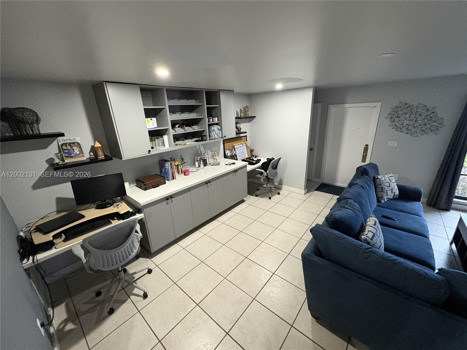 SPANISH VILLAS CONDO - Residential