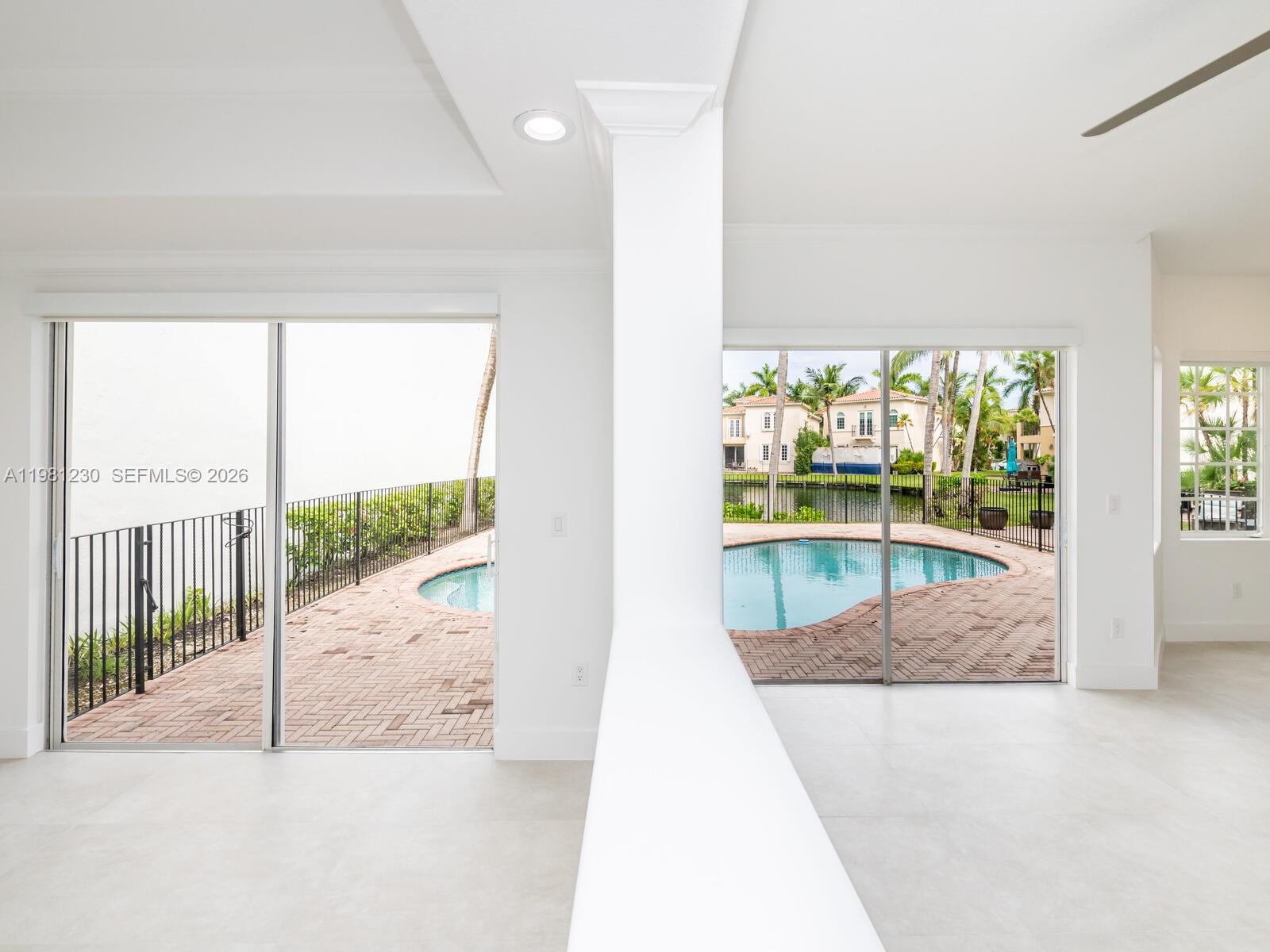 AVENTURA LAKES PHASE 1 - Residential Lease