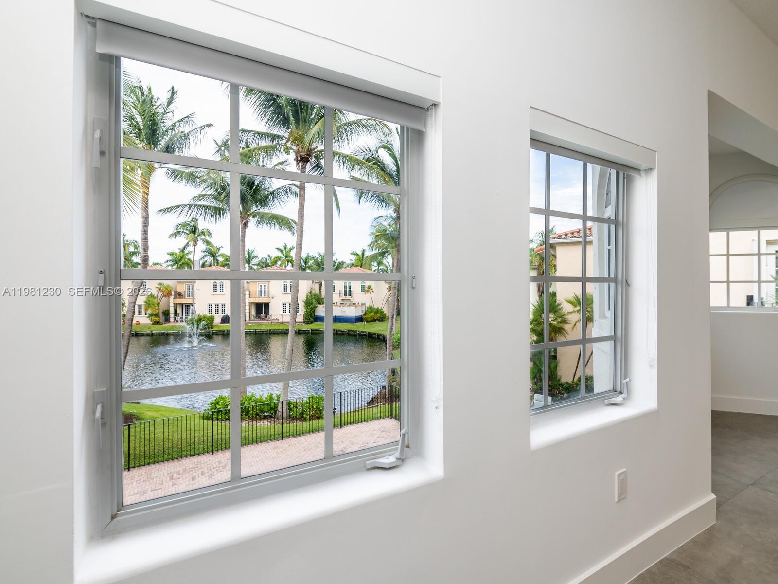 AVENTURA LAKES PHASE 1 - Residential Lease