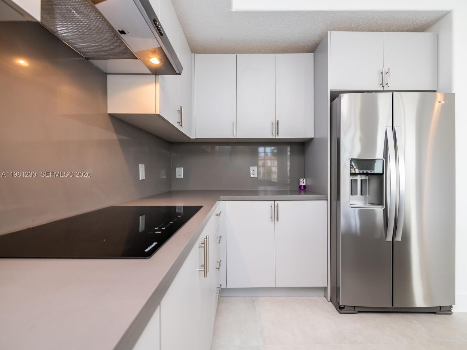 AVENTURA LAKES PHASE 1 - Residential Lease