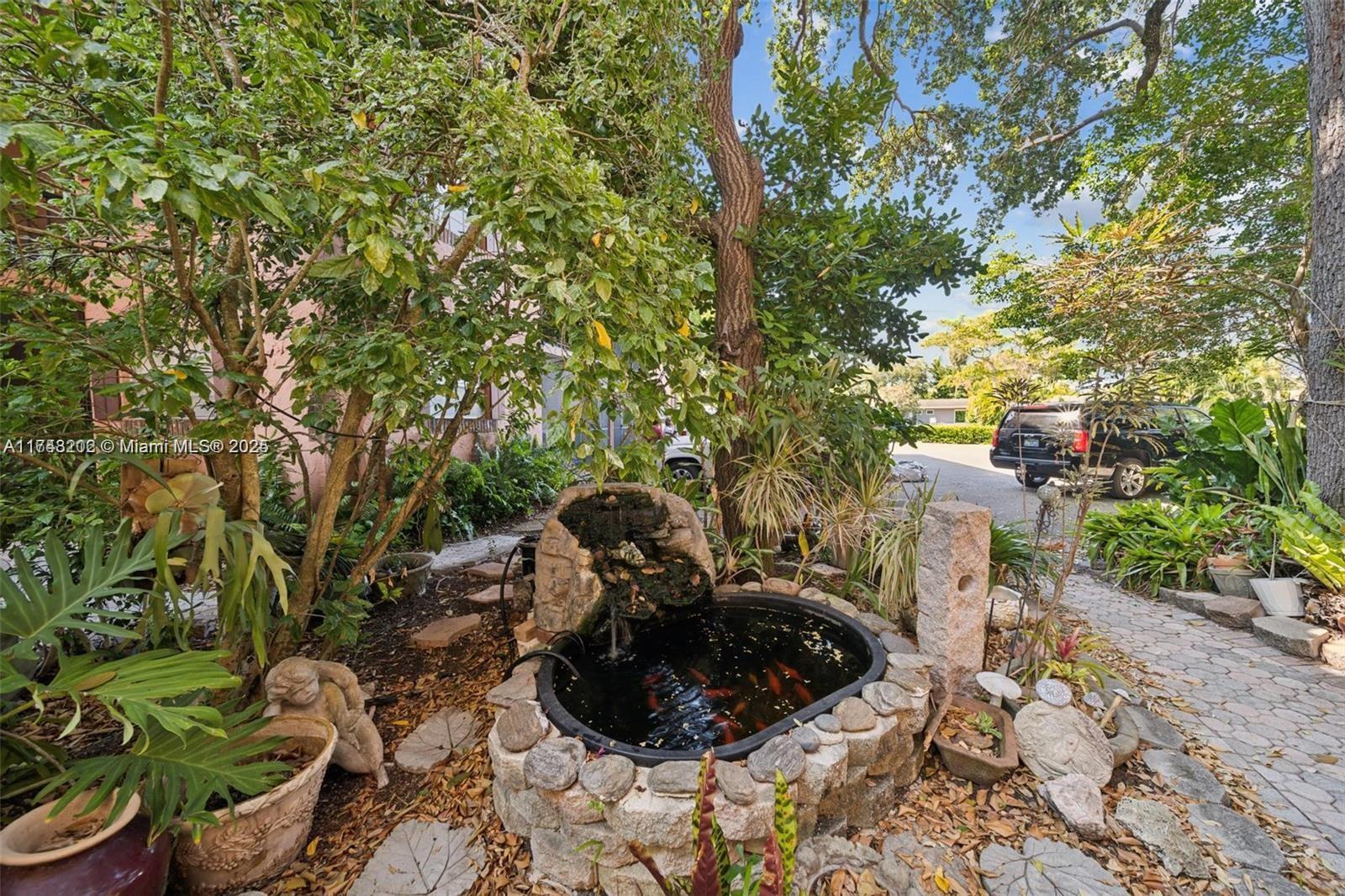 TENNIS CLUB TILDEN CONDO - Residential