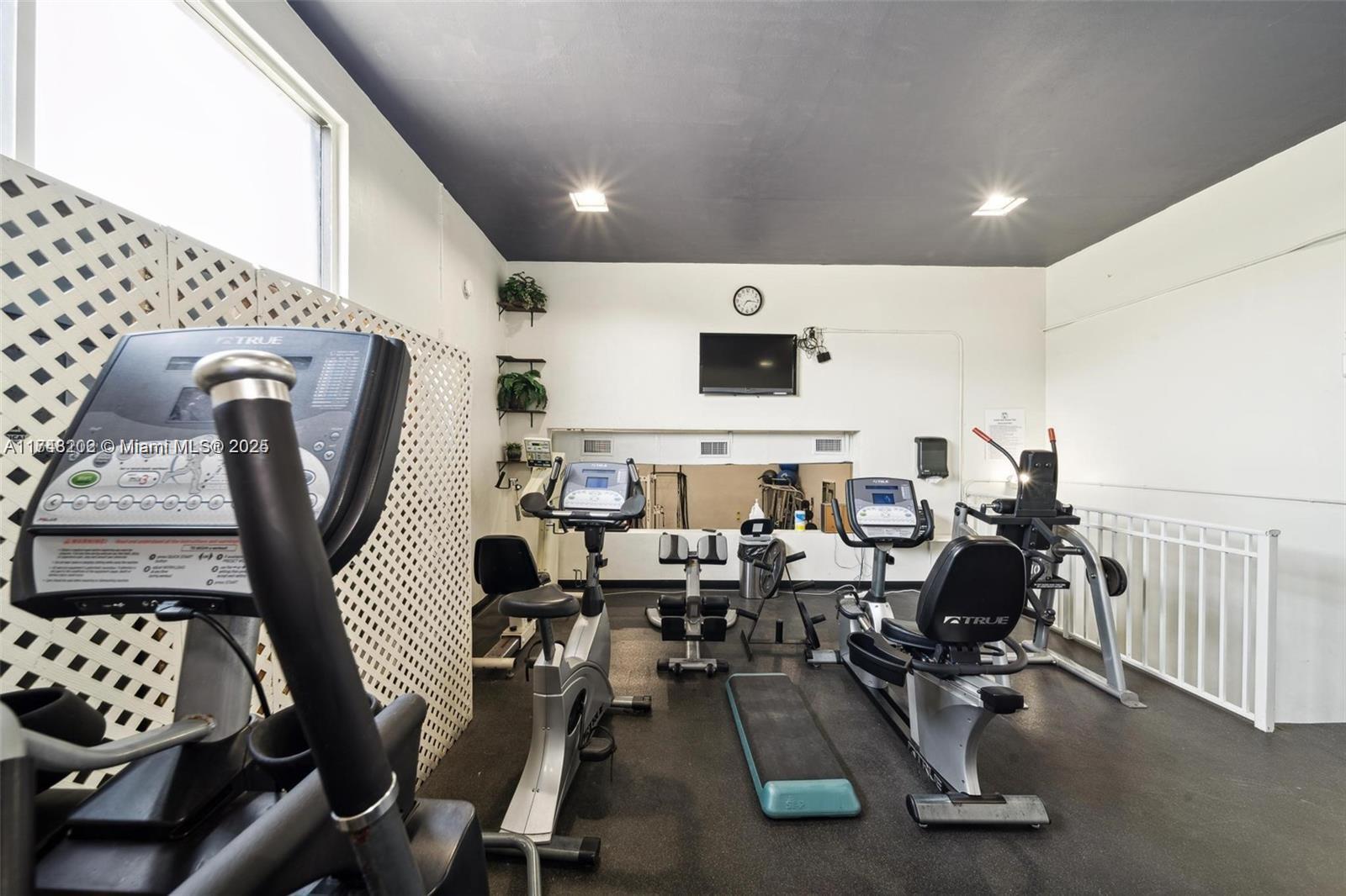 TENNIS CLUB TILDEN CONDO - Residential