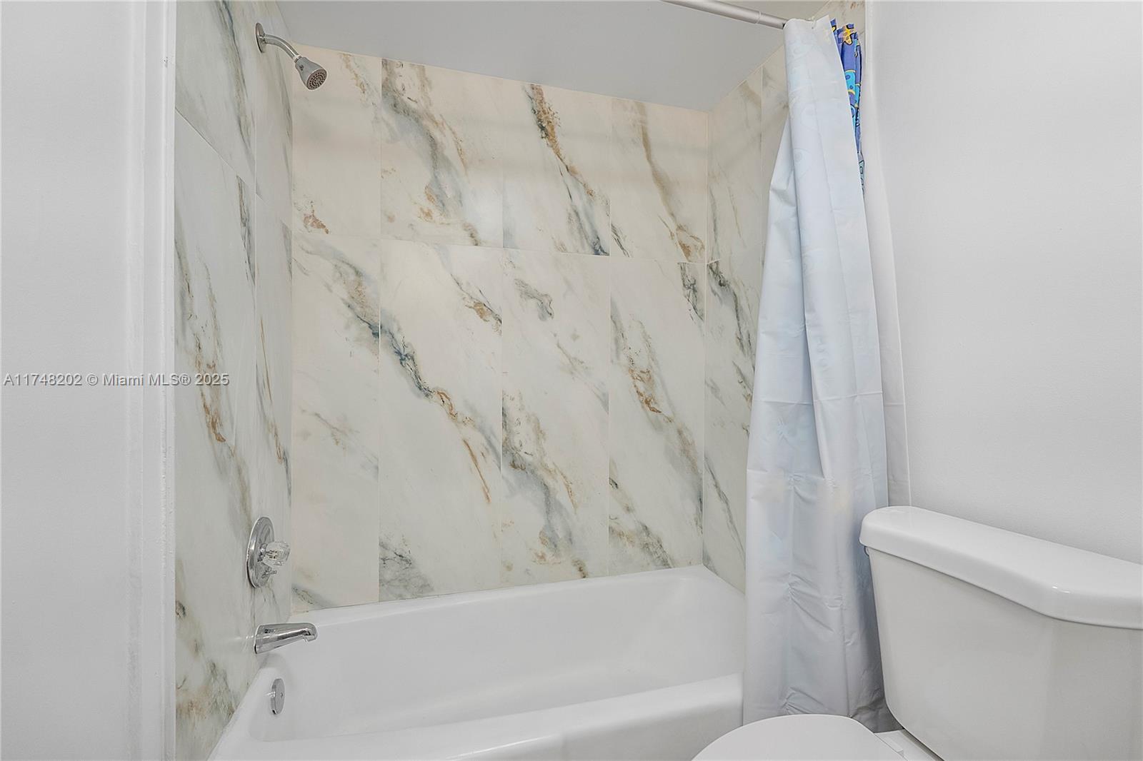 TENNIS CLUB TILDEN CONDO - Residential