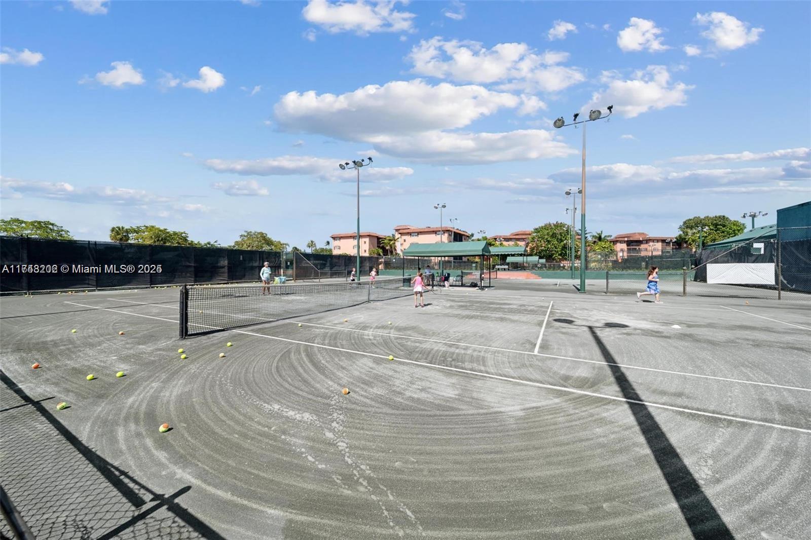 TENNIS CLUB TILDEN CONDO - Residential