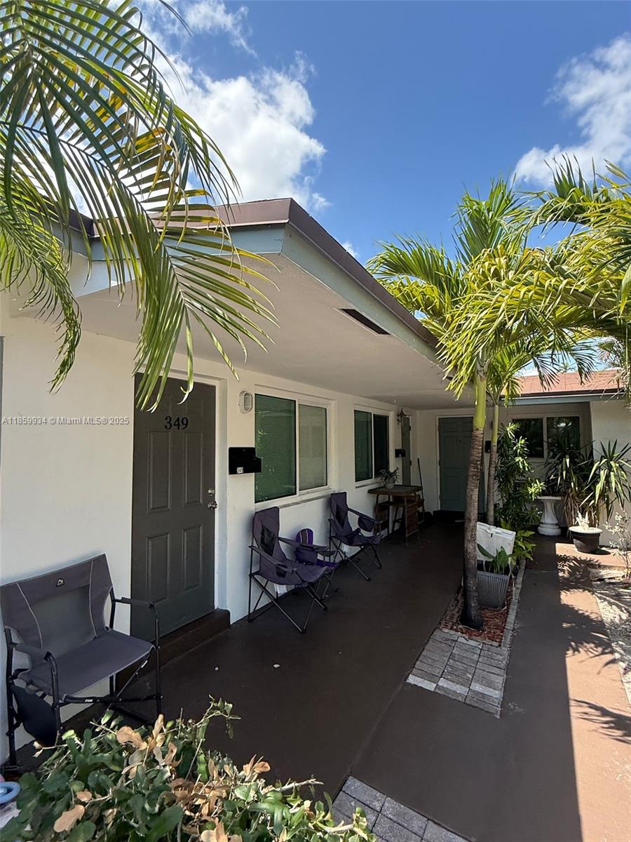 FAST APPROVAL
Large Studio in a prime location near restaurants and shops AVAILABLE NOW
Pets Friendly
Parking Available